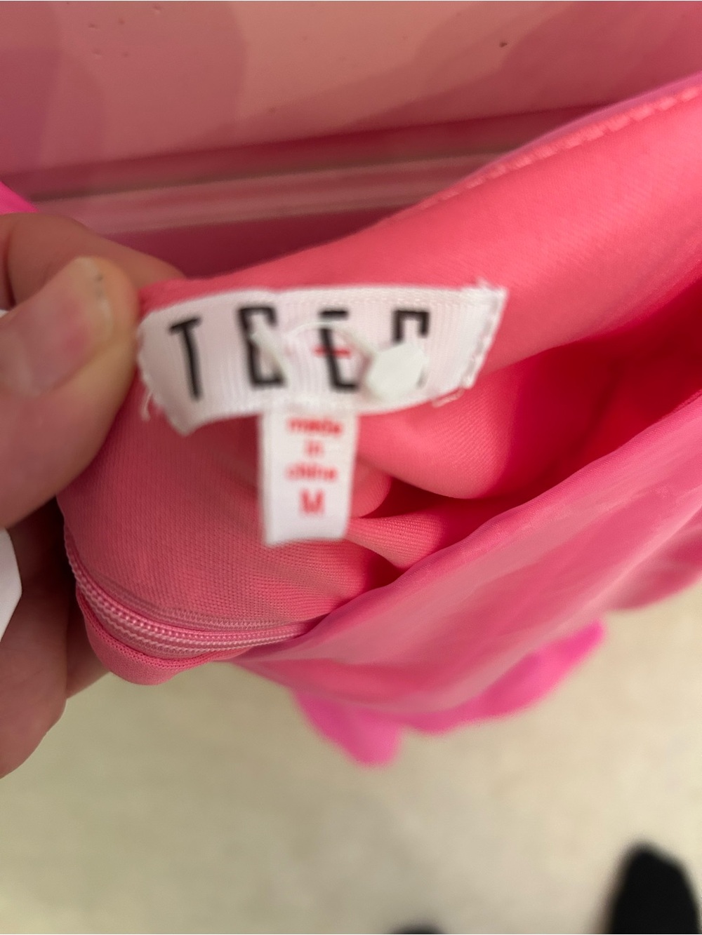 Junior’s Bright Pink Puff Sleeve Chiffon Party Dress - Picture 2 of 6